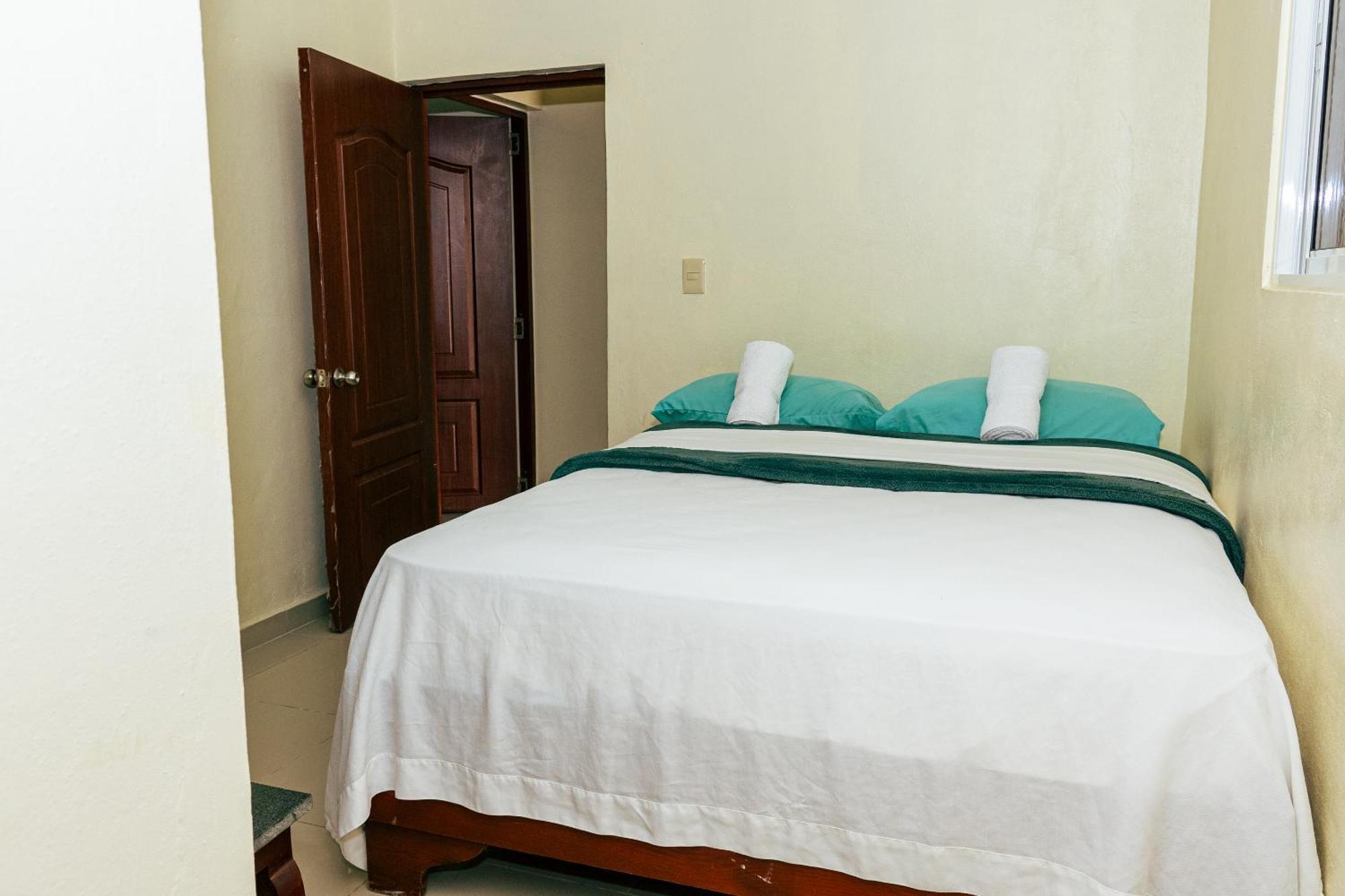 Bnb Tropical Island Aparthotel - Corales Del Sur - Santo Domingo Este Zewnętrze zdjęcie